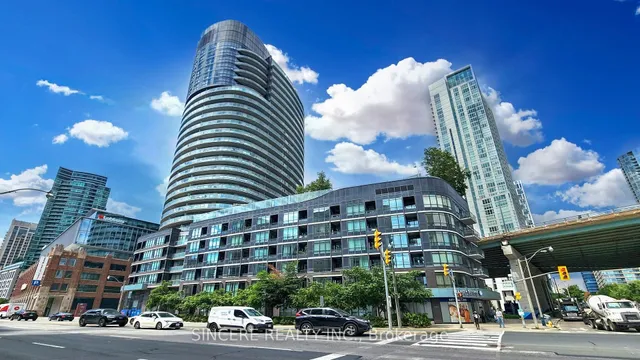 38 Dan Leckie Way Unit 2011