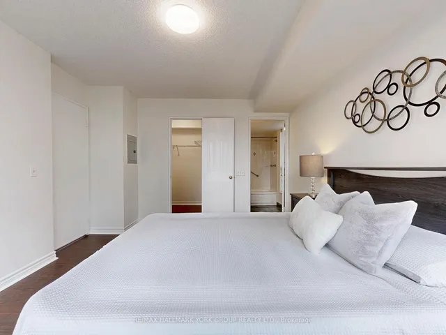 Additional image 14 of 750 Bay St Unit 2307