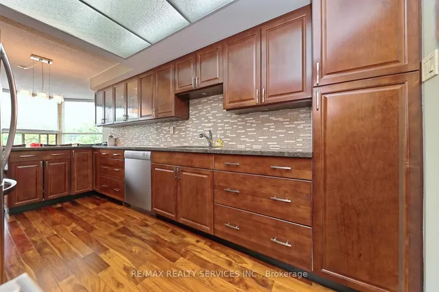 Additional image 11 of 58 church St Unit 402