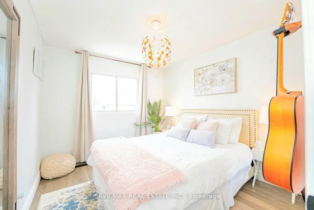 Additional image 19 of 76 Traverston Crt