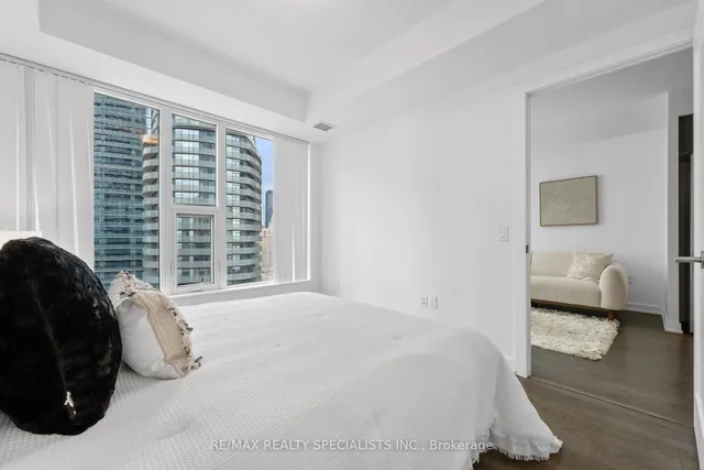 Additional image 11 of 10 York St Unit 2502