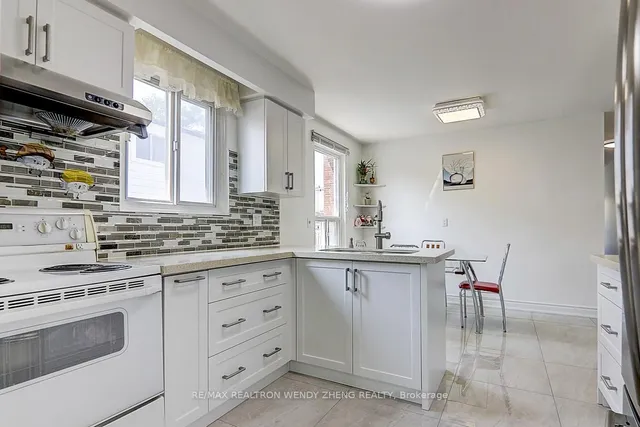 Additional image 11 of 52 Baylawn Dr