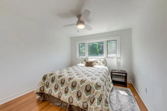 Additional image 24 of 1270 Gainsborough Dr Unit 4