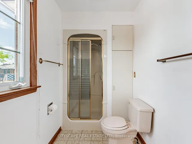 Additional image 26 of 44 Pottery Cres