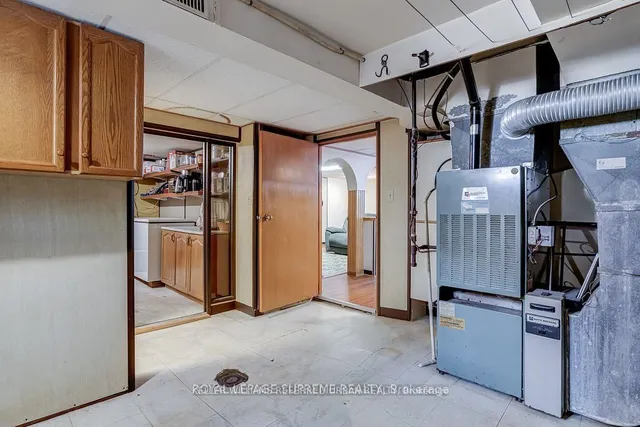 Additional image 23 of 74 Roberta Dr