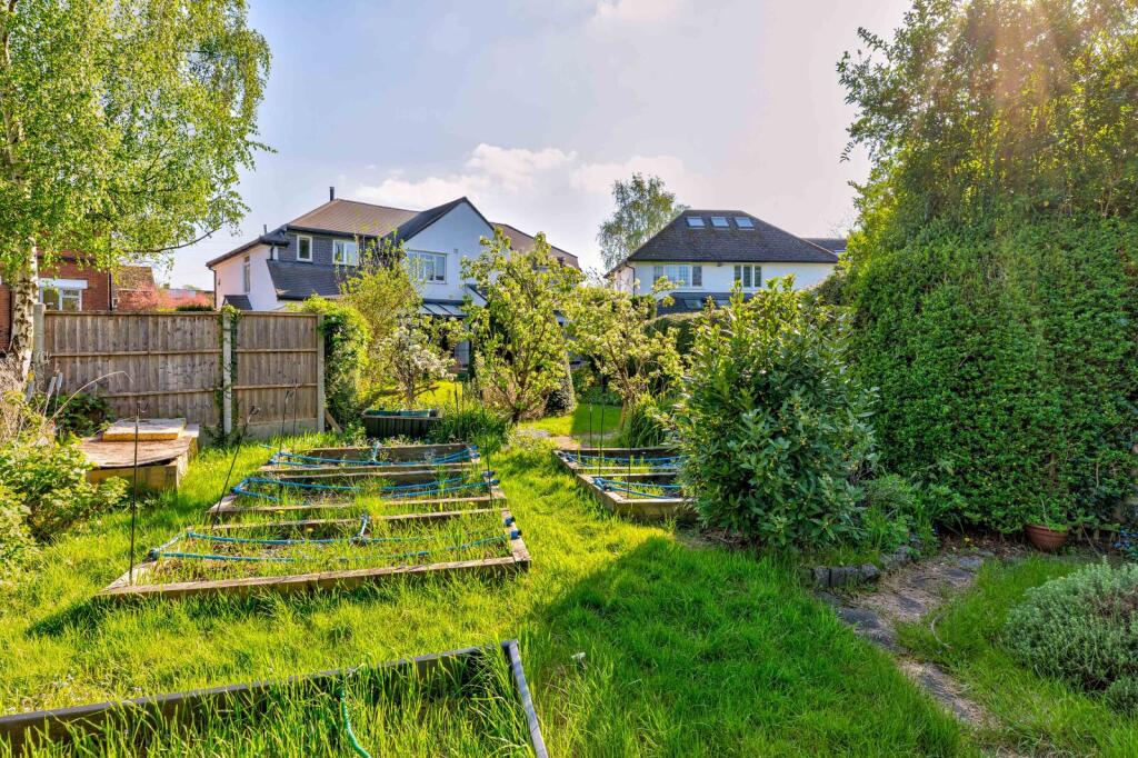 Additional image 31 of Sandpit Lane, St. Albans, Hertfordshire, AL4