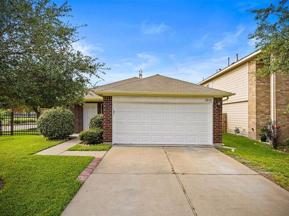 2850 Back Bay Brook Trl, Houston, TX 77045