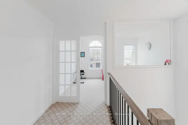 Additional image 19 of 26 Fossil St