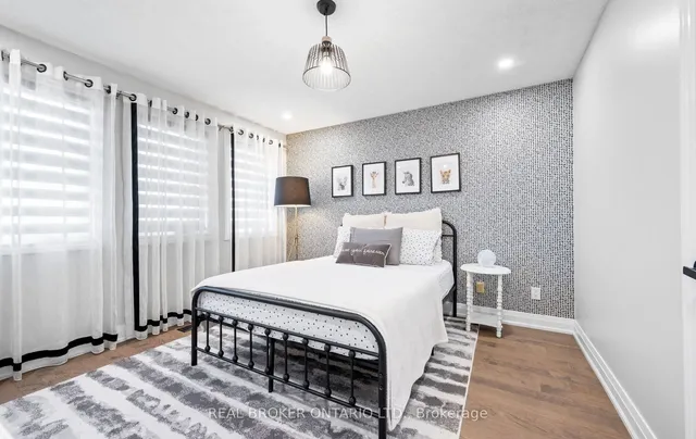 Additional image 39 of 4231 Highgate Cres