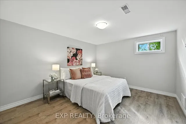 Additional image 30 of 29 West 21st St