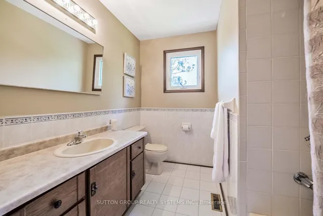 Additional image 18 of 1161 Carlo Crt