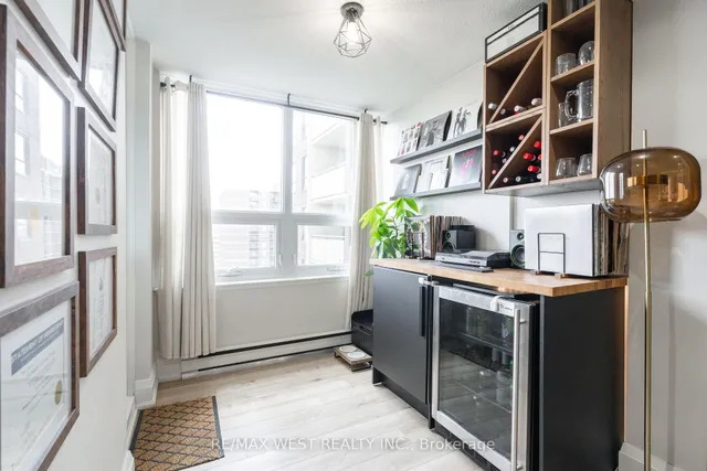 Additional image 11 of 61 Richview Rd Unit 1603