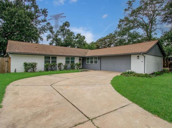 10415 Westray St, Houston, TX 77043