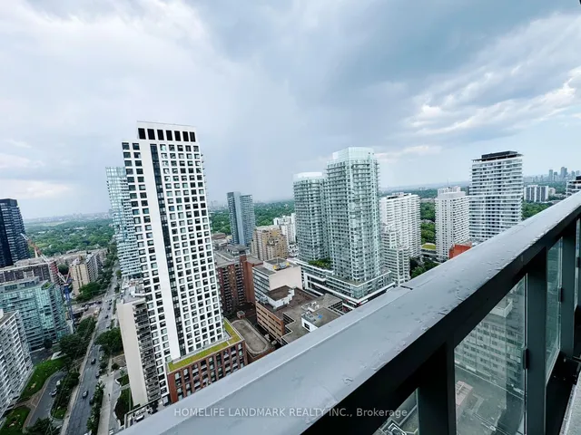 Additional image 3 of 39 Roehampton Ave Unit 2810