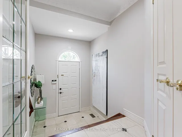 Additional image 4 of 3180 Bayview Ave Unit 3