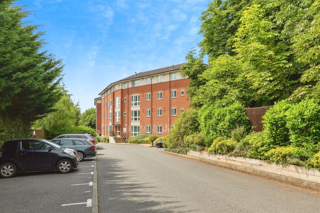 Additional image 17 of North Drive, Hatfield