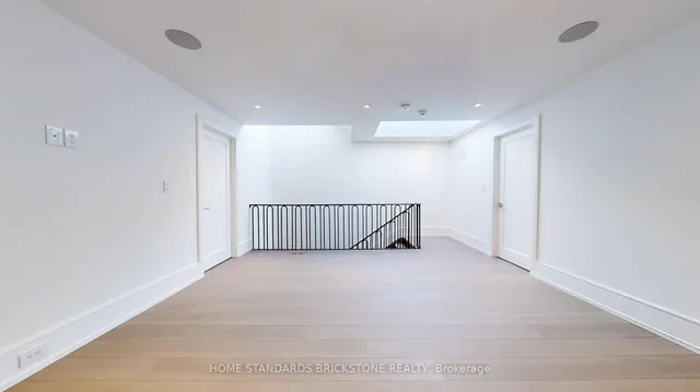 Additional image 40 of 38 Elgin Ave