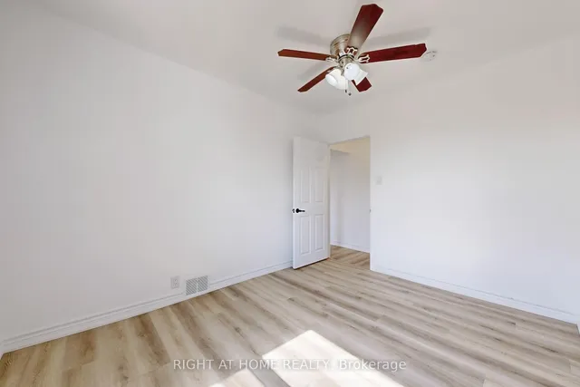 Additional image 21 of 656 Crawford St