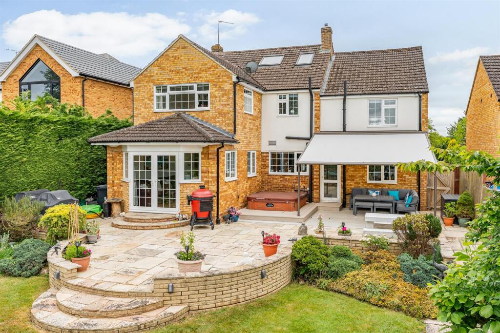 Additional image 35 of Warren Way, Welwyn