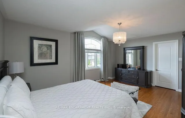 Additional image 18 of 10 Shadeland Cres