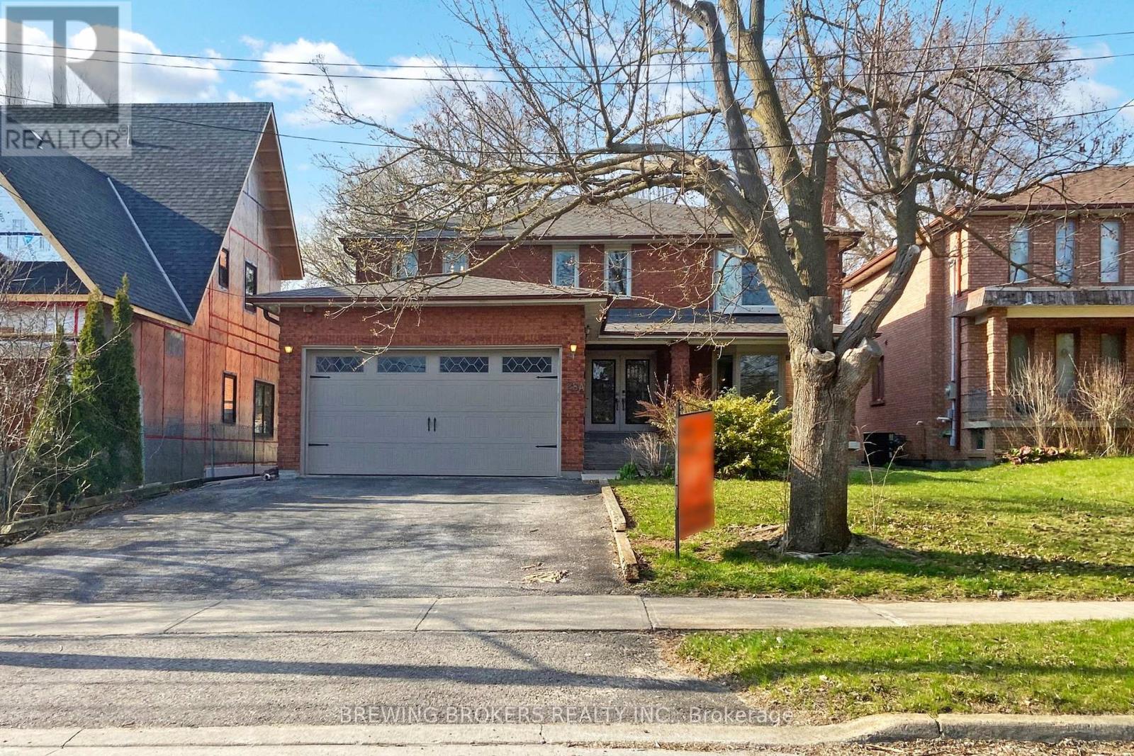 28A WESTWOOD LANE|Richmond Hill (South Richvale), Ontario L4C6X9