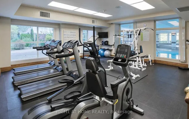 Additional image 29 of 18 Concorde Pl Unit 601