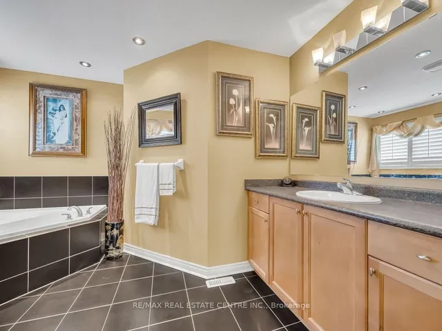 Additional image 32 of 13 Lagrotto Rd