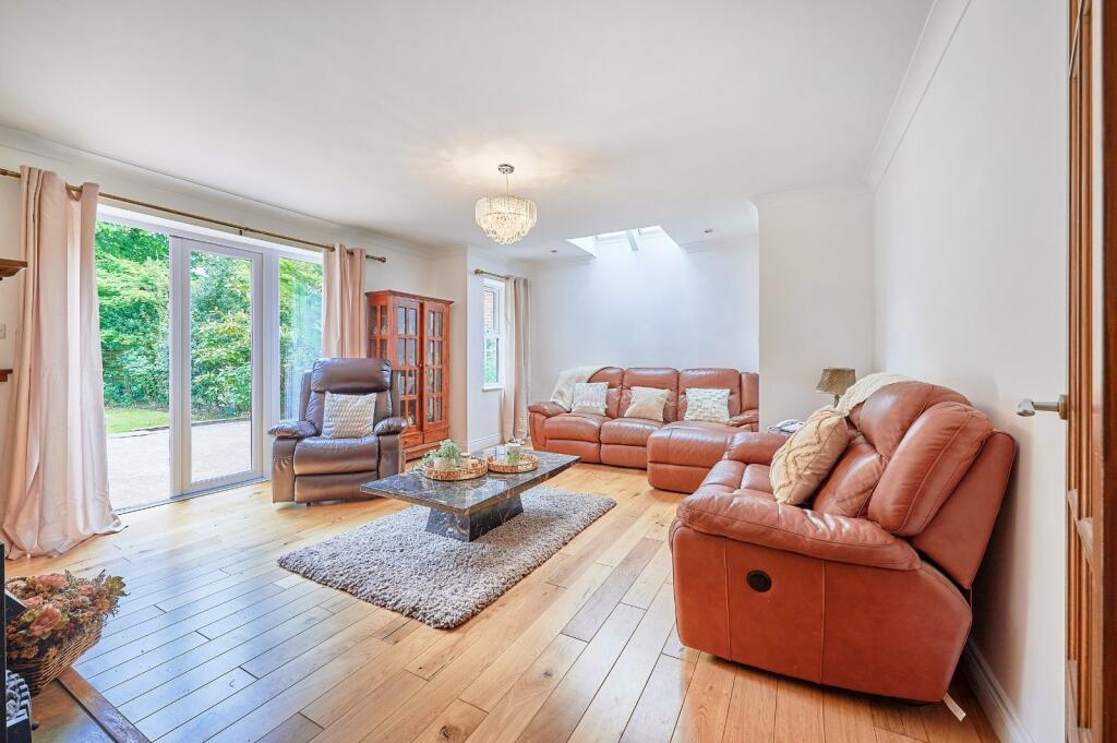 Additional image 8 of Park Street Lane, Park Street, St. Albans, Hertfordshire, AL2