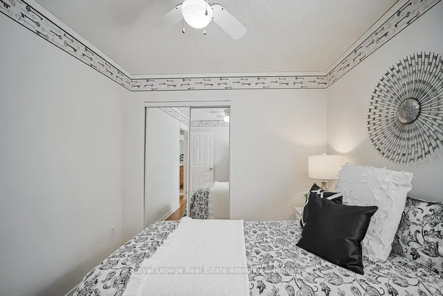 房产图片 23 - 3143 Michael Cres