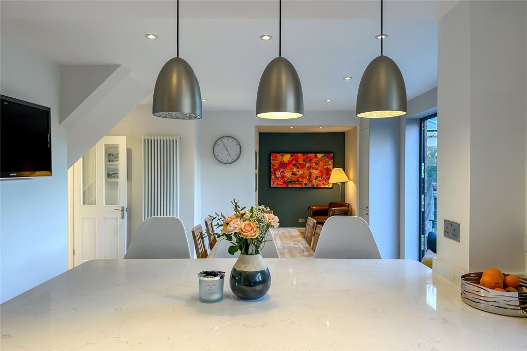 Additional image 19 of South Close, St. Albans, Hertfordshire, AL2