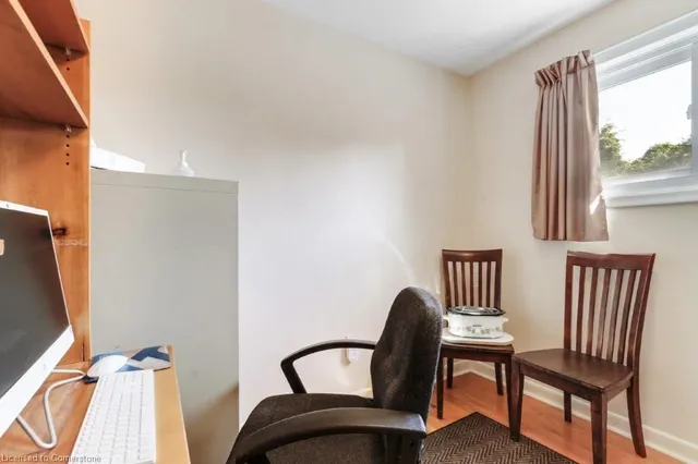 Additional image 18 of 31 Fern Pl