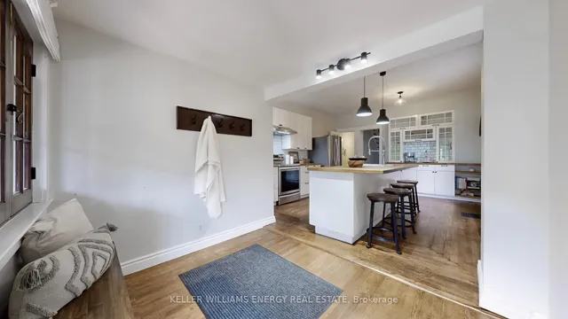 Additional image 14 of 511 Perth Ave