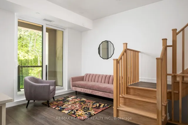 房产图片 9 - 172 Clonmore Dr