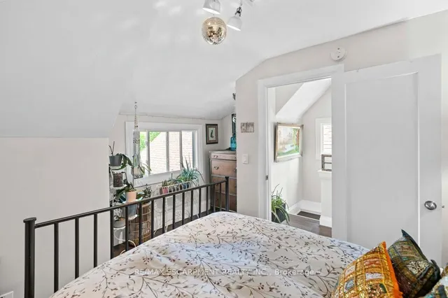 Additional image 28 of 127 Sherman Ave