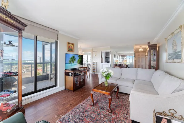 Additional image 8 of 1111 Bough Beeches Blvd Unit 1002