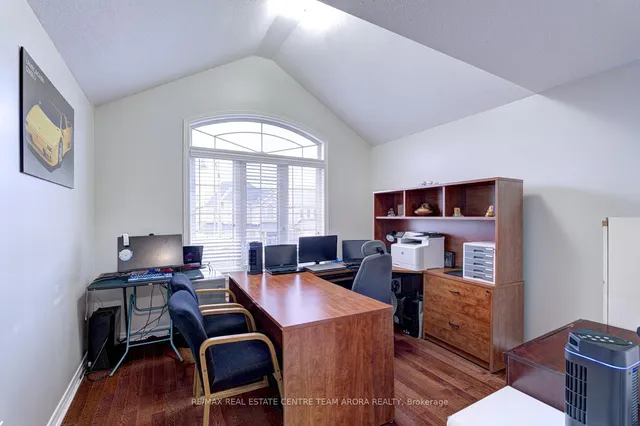 Additional image 36 of 8 Constance St