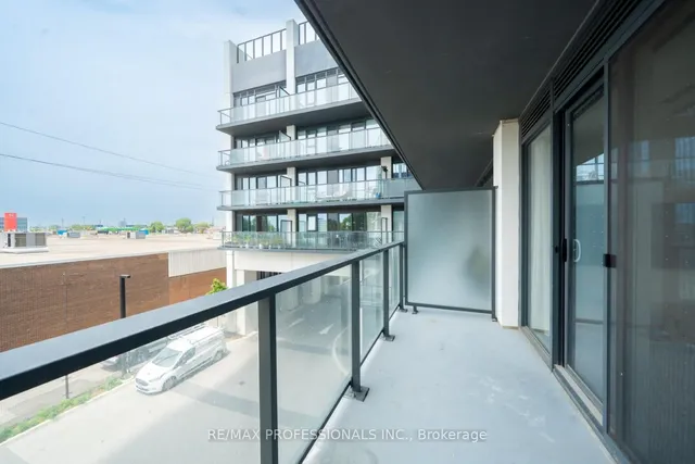 Additional image 19 of 36 Zorra St Unit 305