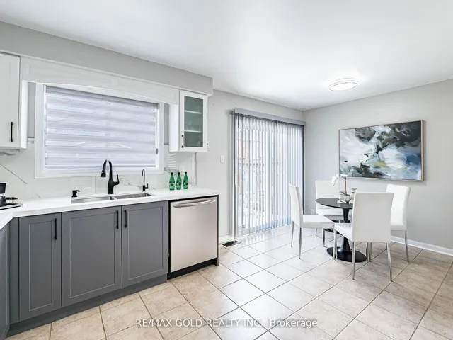 Additional image 12 of 7 Dunlop Crt