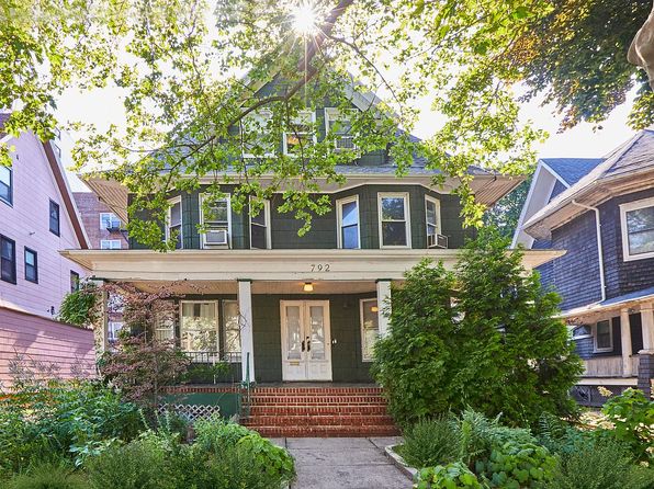 792 E 21st St, Brooklyn, NY 11210