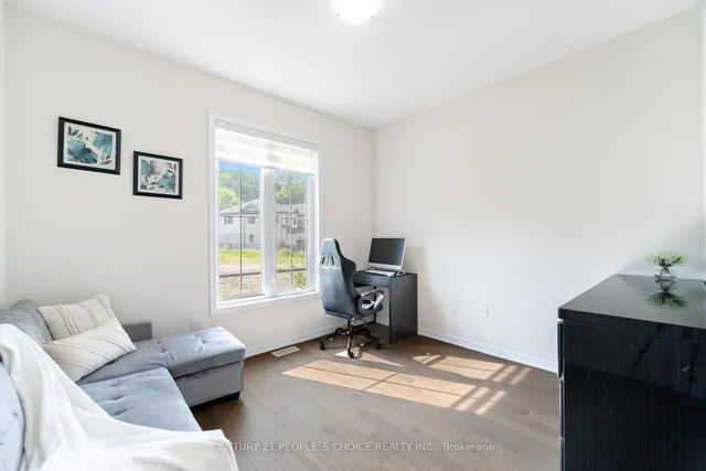 Additional image 17 of 109 Cactus Cres