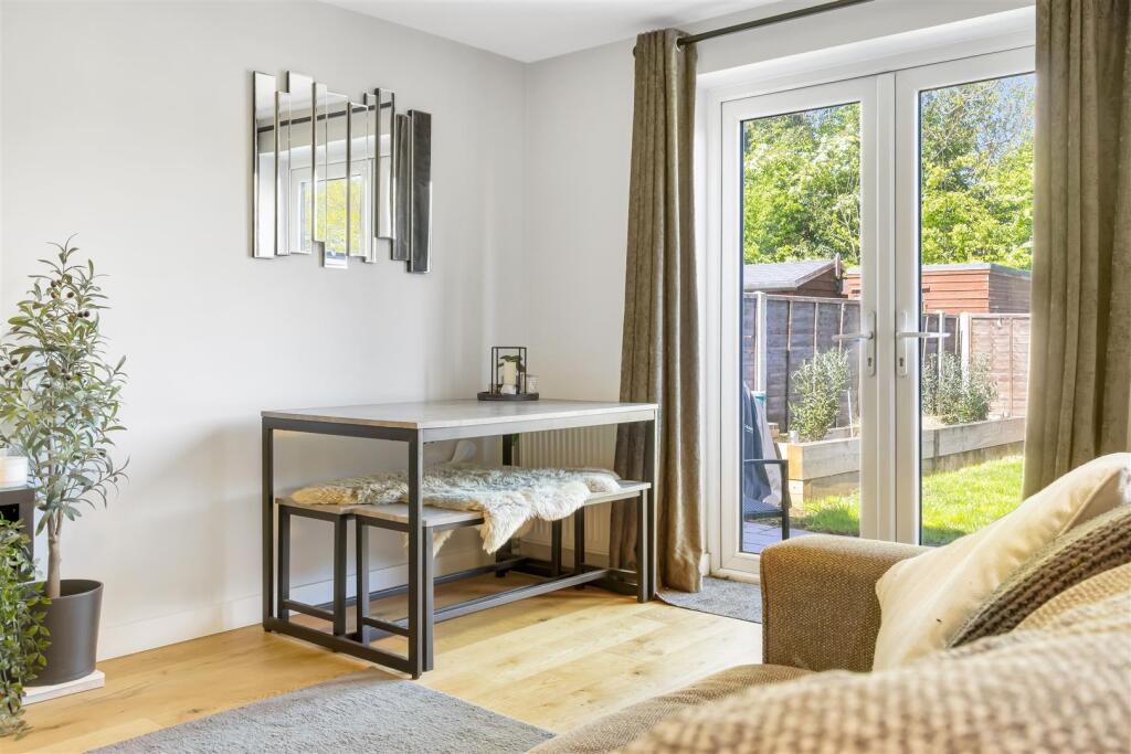 Additional image 6 of Somers Square, Welham Green