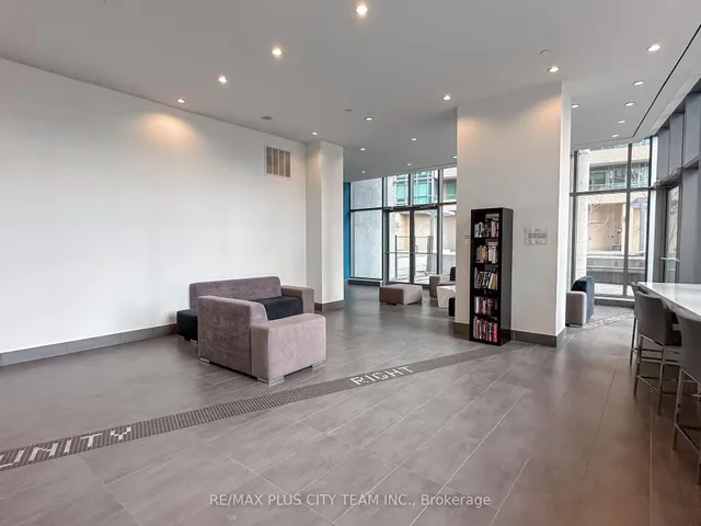 Additional image 38 of 150 East Liberty St Unit 514