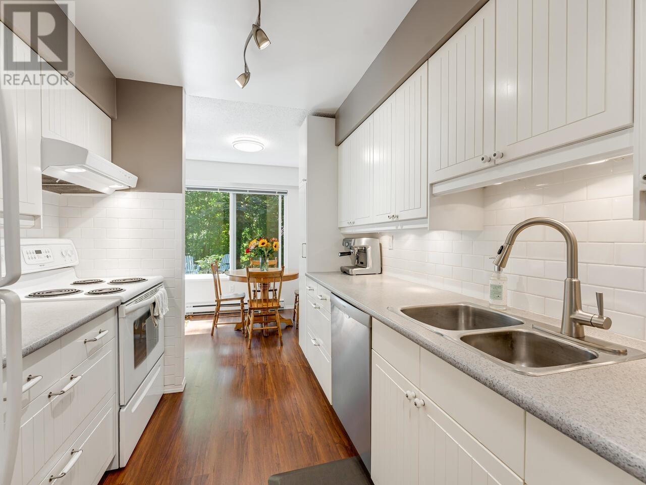 8326 VINEWOOD PLACE|Burnaby, British Columbia V5A3V6