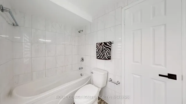 Additional image 25 of 18 Littleborough Crt