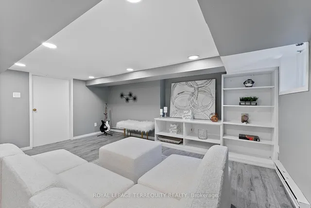 Additional image 40 of 7 Roe Ave