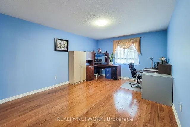 Additional image 36 of 26 Colin Cres