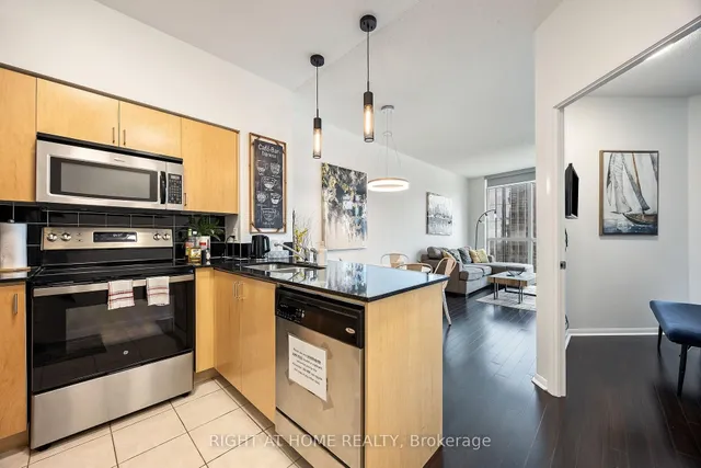 Additional image 3 of 18 Yonge St Unit 3602