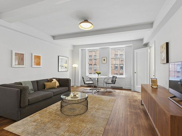 405 W 23rd St, New York, NY 