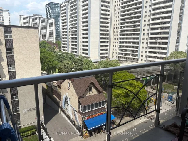 Additional image 20 of 225 Wellesley St Unit 709