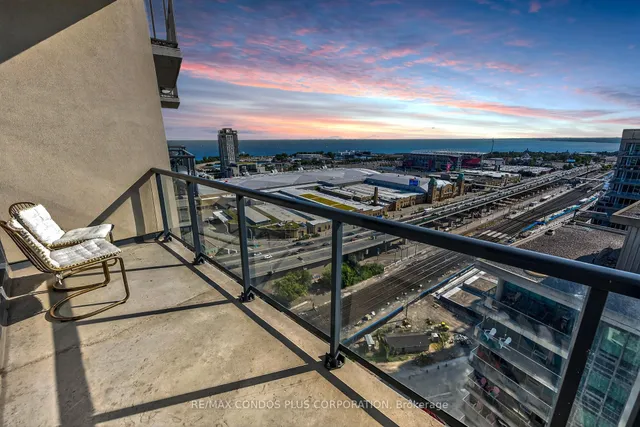 Additional image 19 of 51 East Liberty St Unit 2415